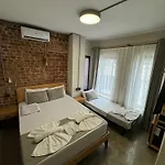 Szálloda Elegance House *